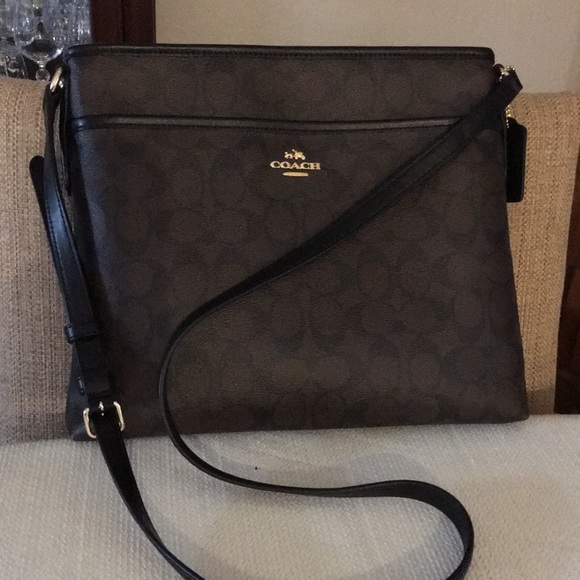 Coach Handbags - Coach crossbody